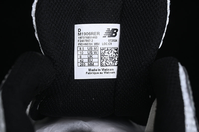 New Balance 1906R - Silver Black