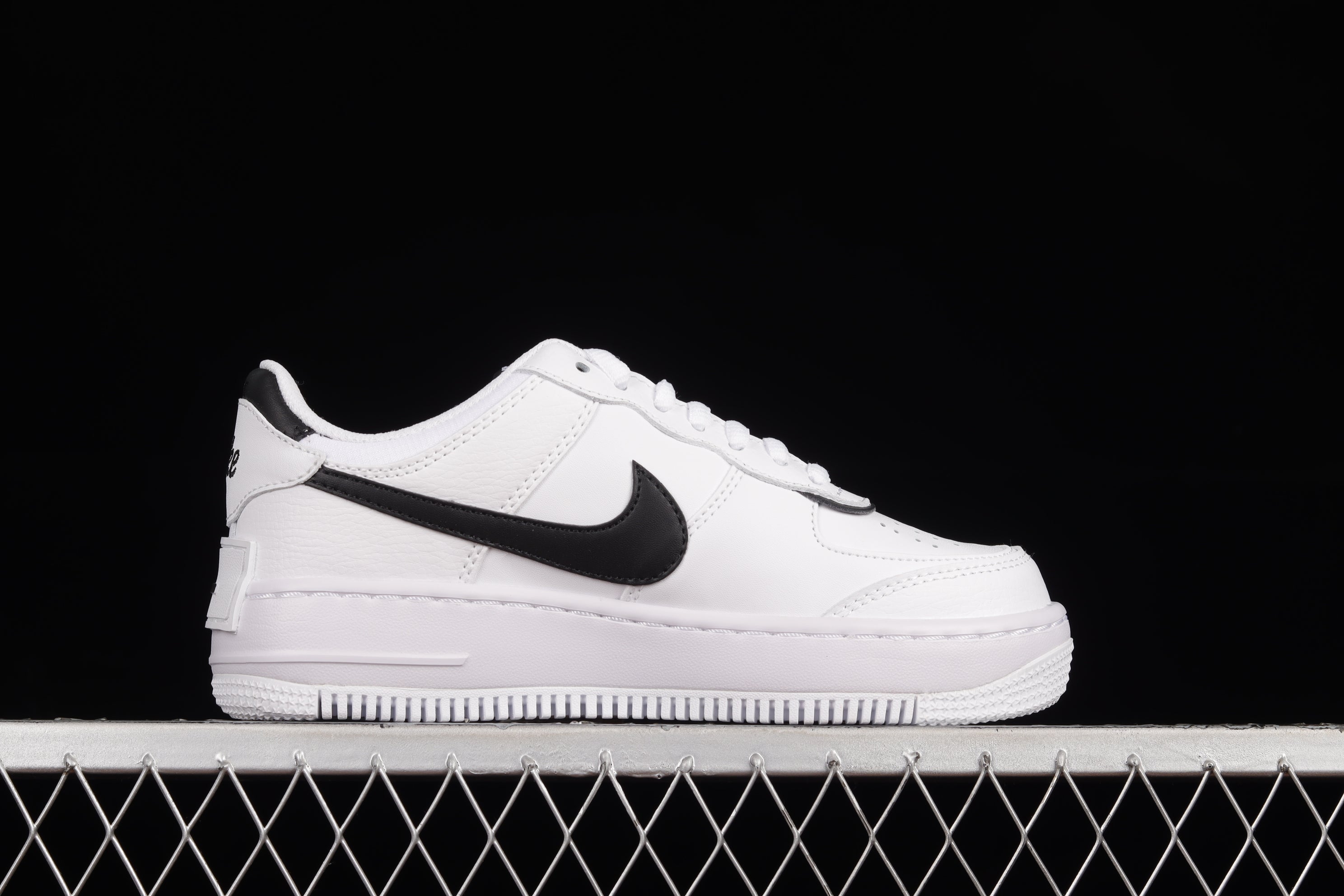 NikeMens Air Force 1 AF1 Shadow - Black/White