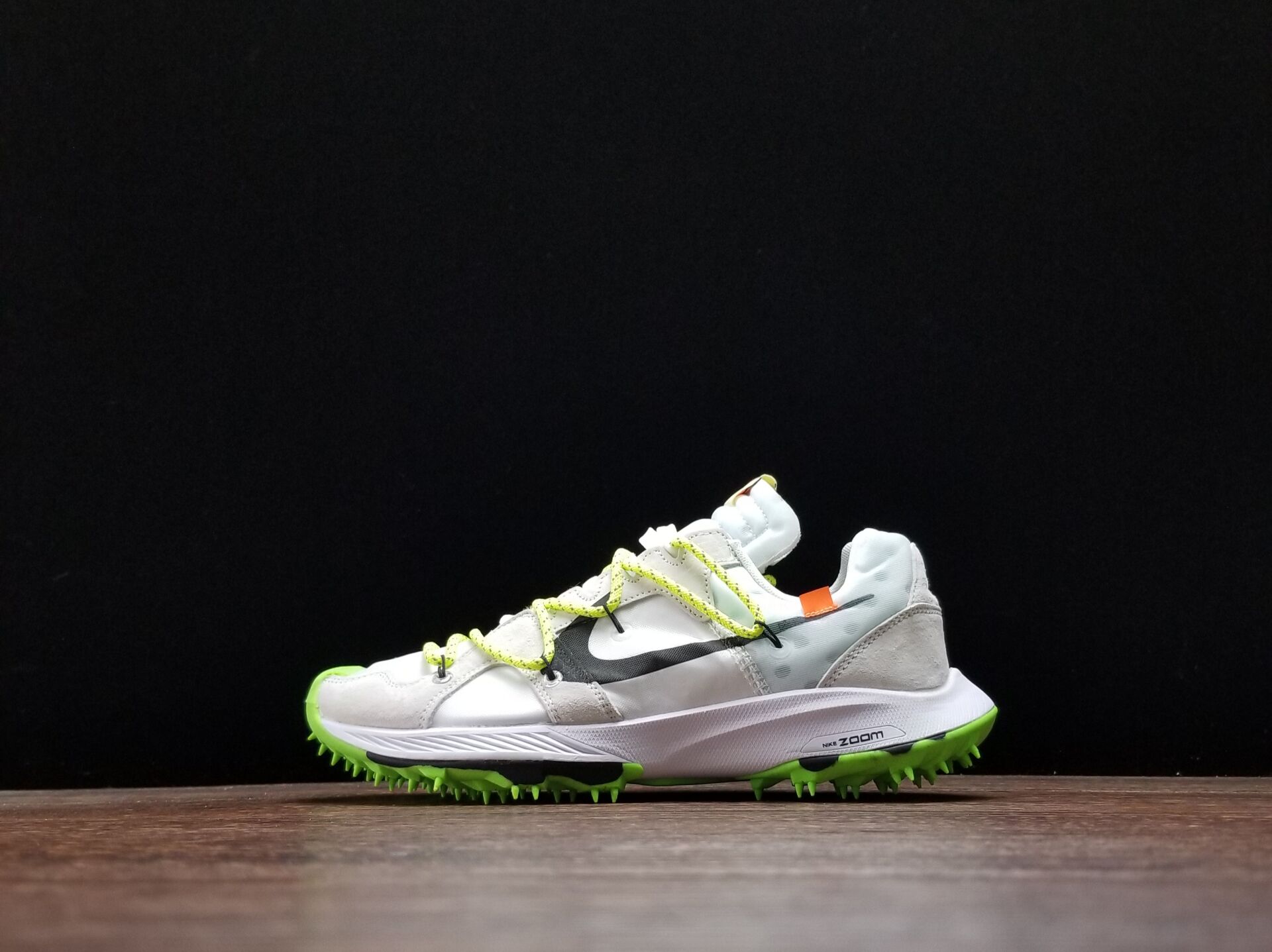 Off-White x NikeMens Zoom Terra Kiger 5 - White