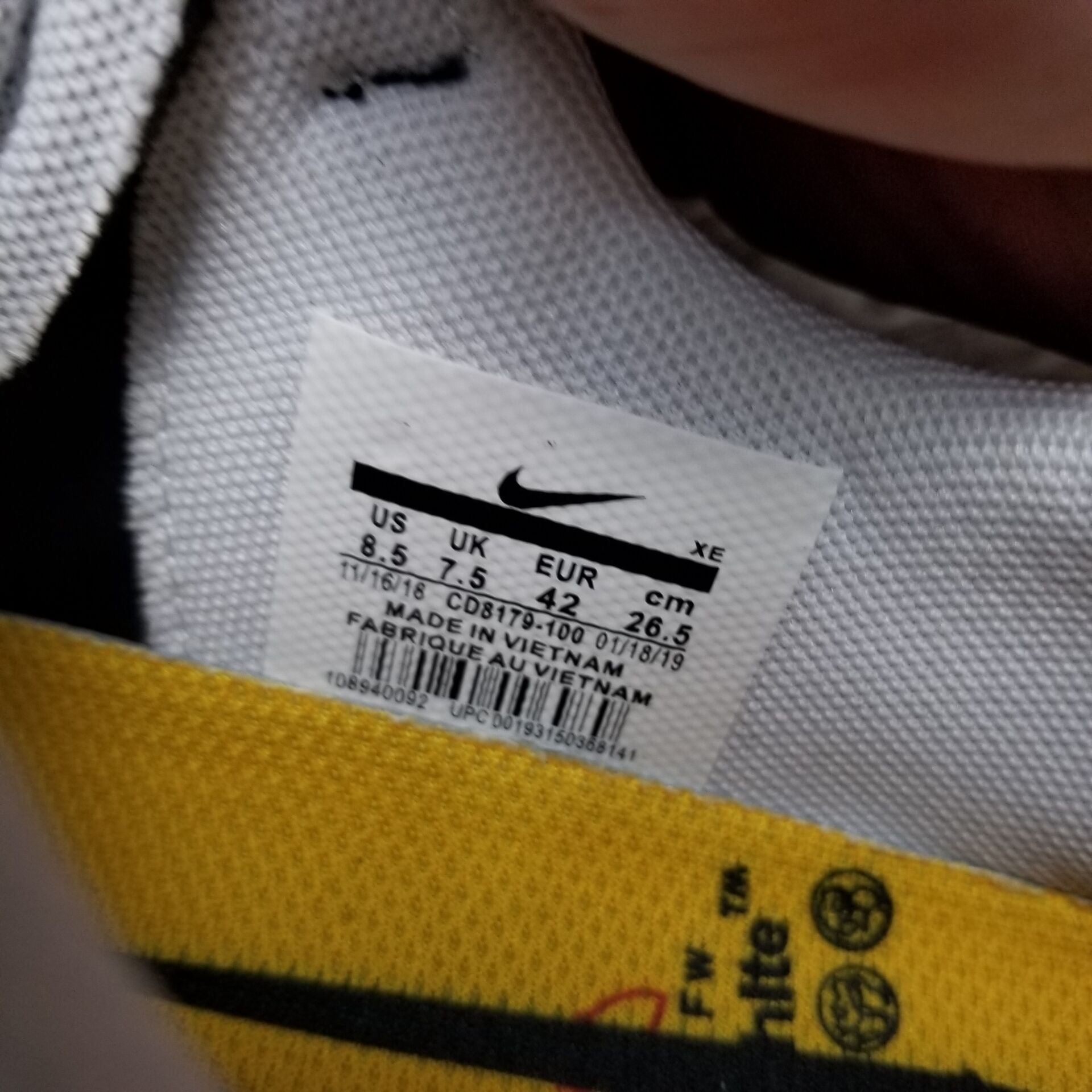 Off-White x NikeUnisex Zoom Terra Kiger 5 - Black