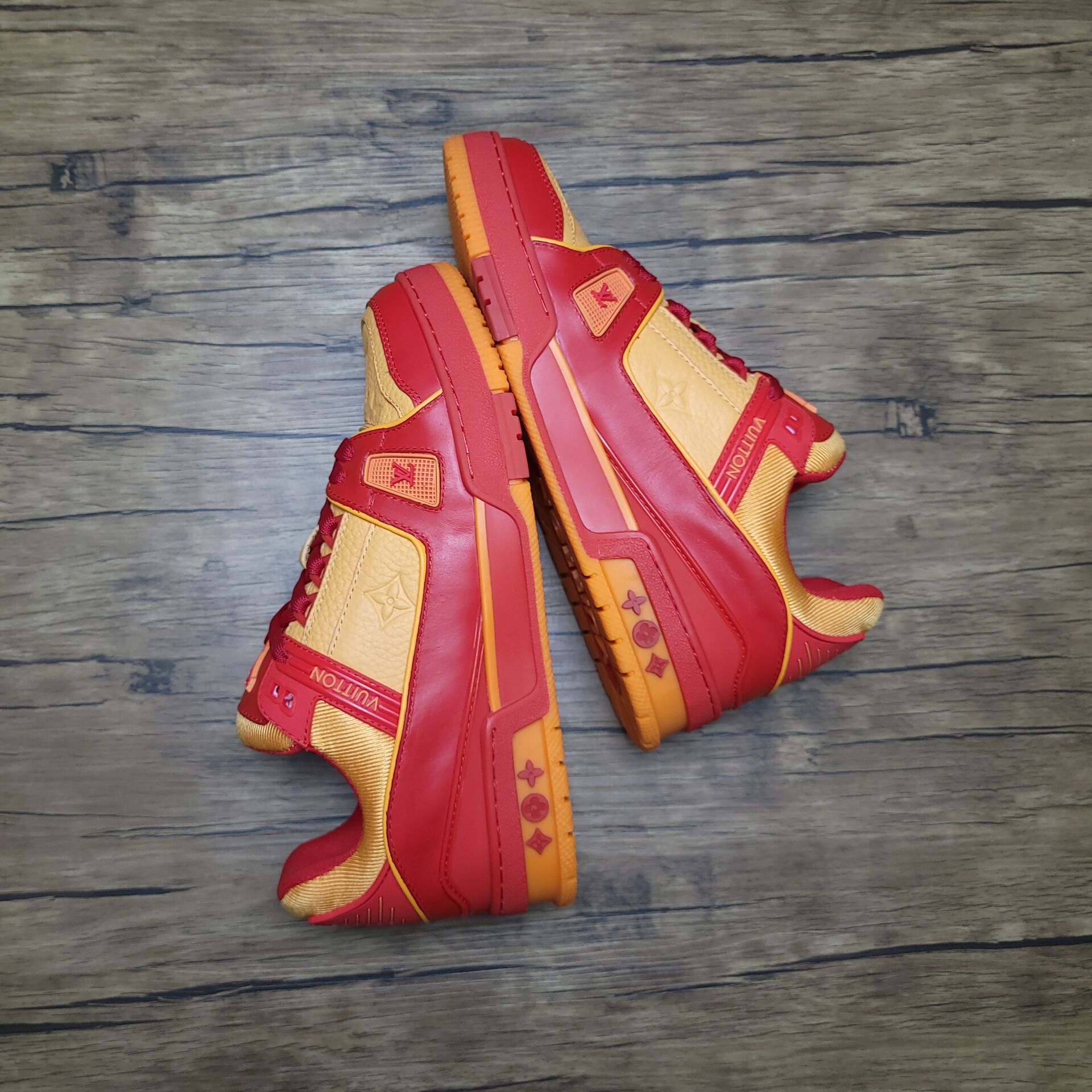 LouisVuitton Trainer - Orange/Red