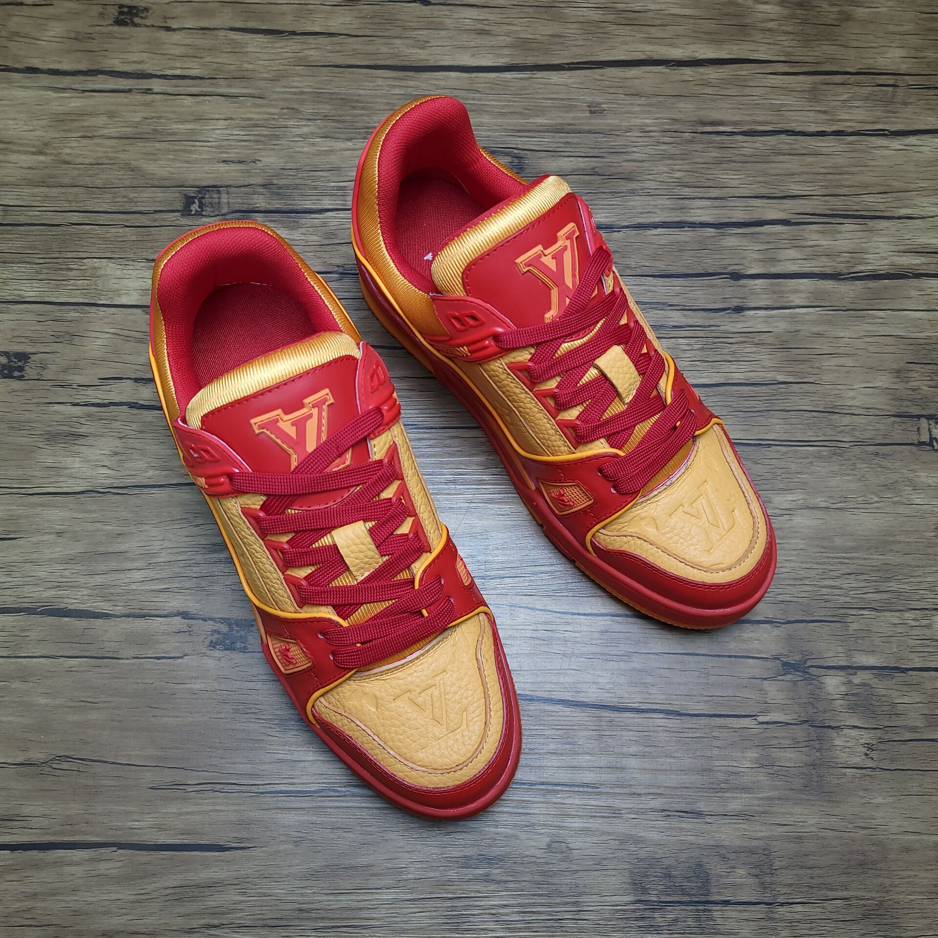 LouisVuitton Trainer - Orange/Red