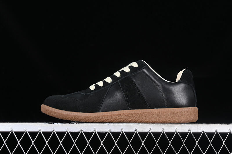 Maison Margiela Replica - Black Gum