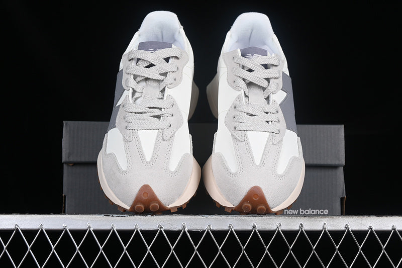 New Balance 327 - Moonbeam Grey