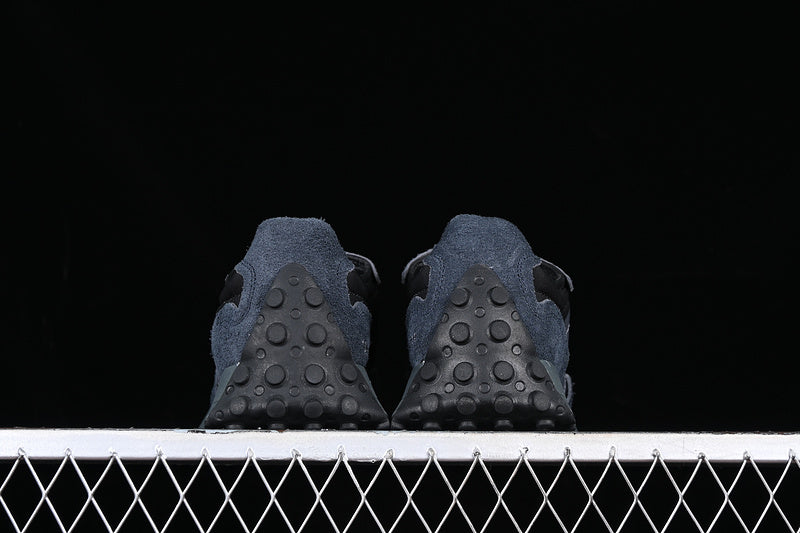 New Balance 327 - Phantom Black