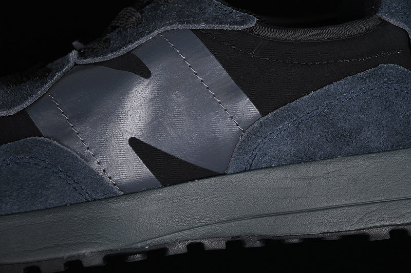 New Balance 327 - Phantom Black