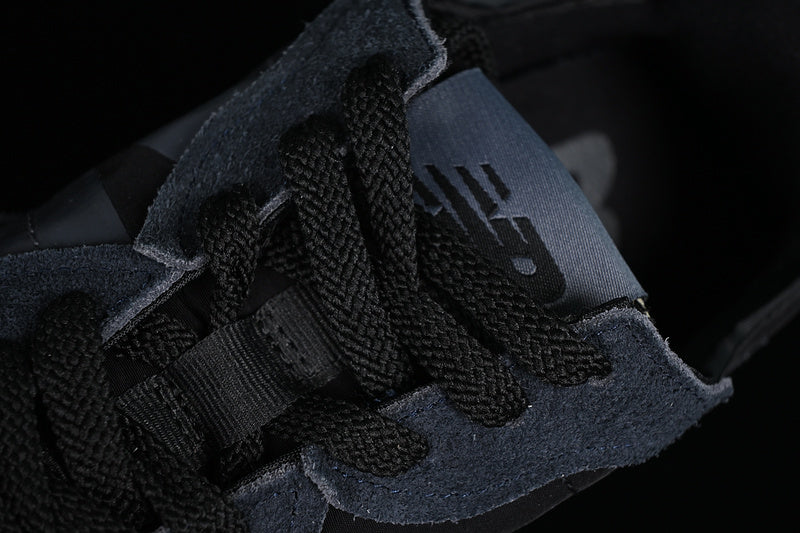 New Balance 327 - Phantom Black
