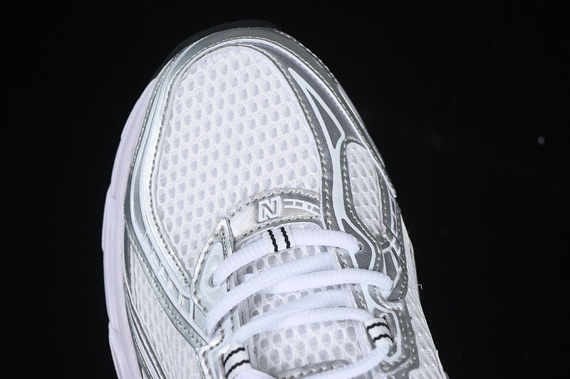 New Balance 740 - White Silver Navy