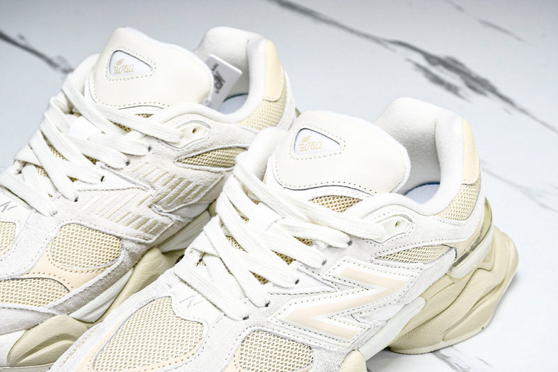 New Balance 9060 - Beige/White