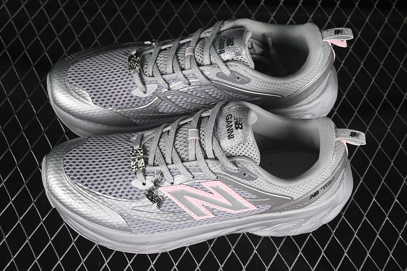 New Balance Fresh Foam Trainer - Silver Metallic