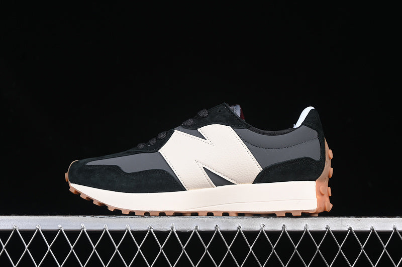 New Balance 327 - Black Moonbeam