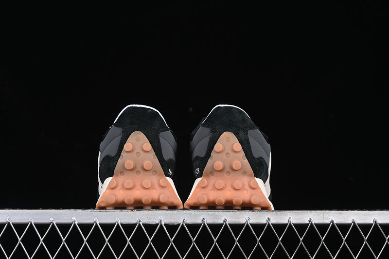 New Balance 327 - Black Moonbeam
