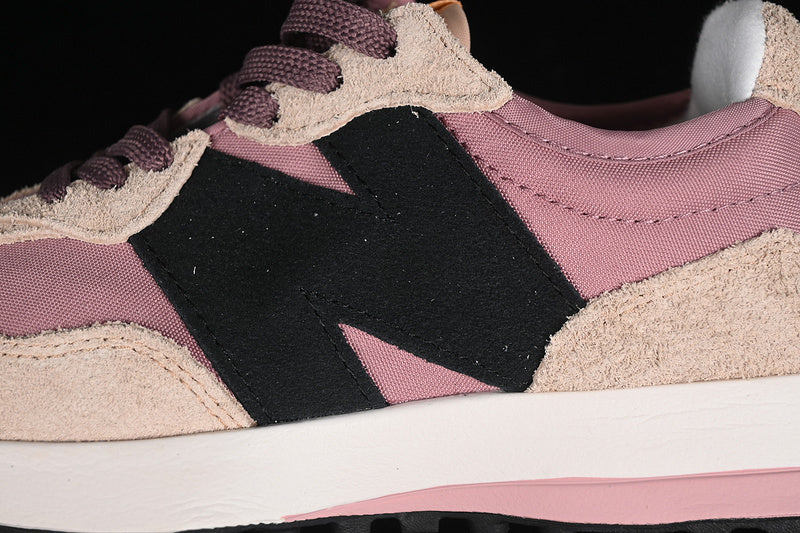 New Balance 327 - Black Pink