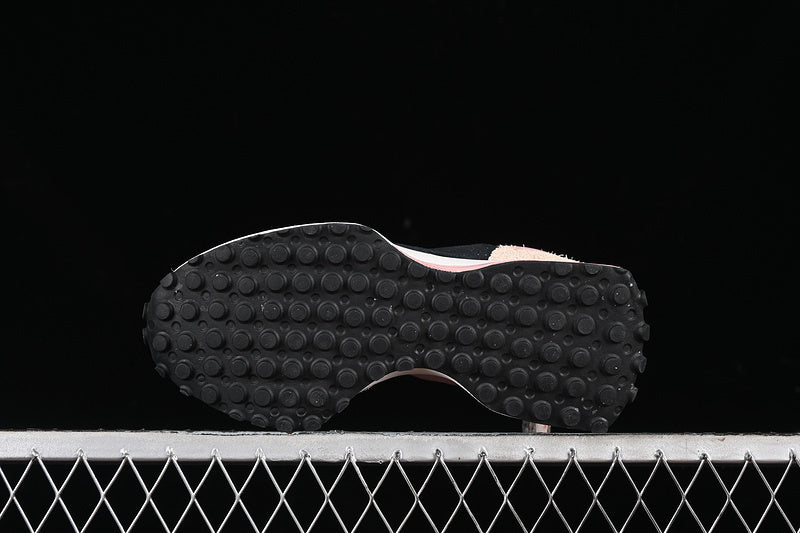 New Balance 327 - Black Pink