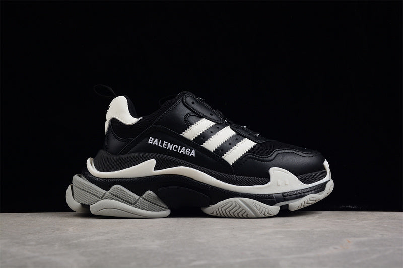 adidas x Balenciaga Triple S - black/white