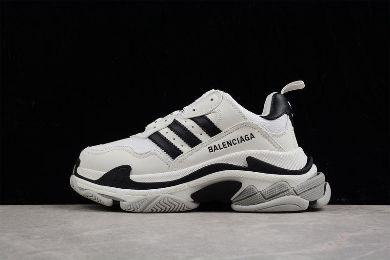 Balenciaga x adidasMens Triple S - White/Black