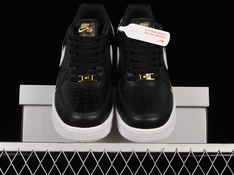NikeUnisex Air Force 1 AF1 Essential - Black/White