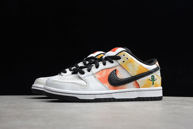 NikeSB Dunk Low Raygun Tie-Dye - White