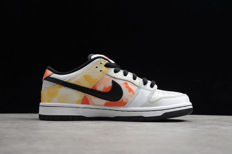 NikeSB Dunk Low Raygun Tie-Dye - White