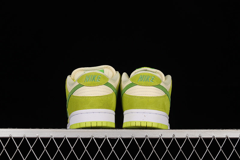 NikeMens SB Dunk Low - Green Apple