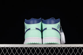 WMNS Air Jordan 1 AJ1 Mid - Mystic Navy