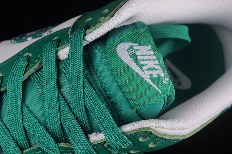 NikeMens Sb dunk - Paisley Green