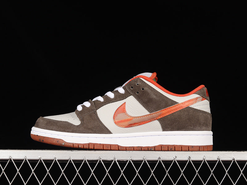 NikeSB Dunk Low - Crushed D.C.