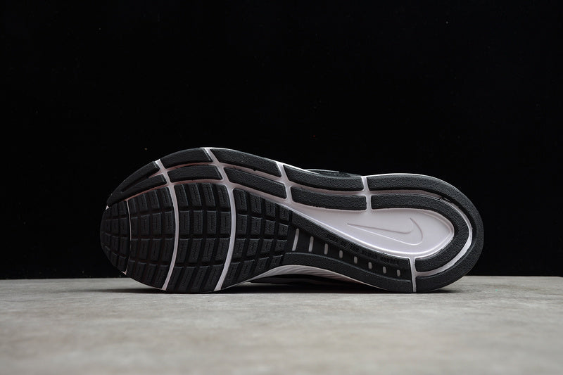 NikeMens Air Zoom Structure 23 - Black/White