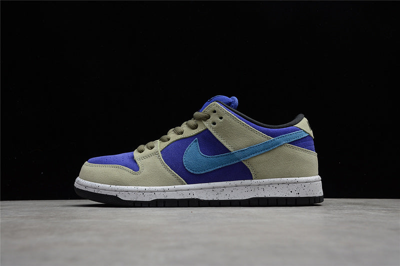 NikeMens SB Dunk Low - ACG Celadon