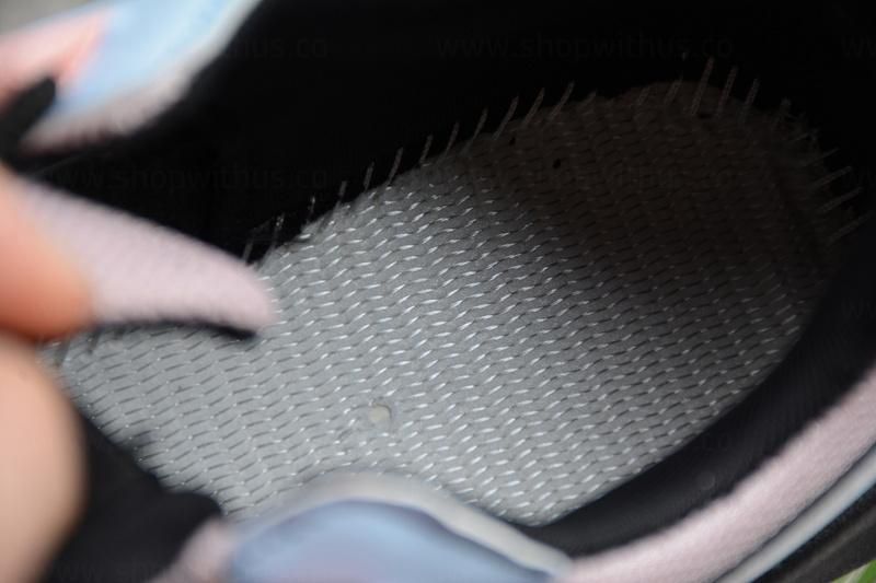 NikeWMNS Air Max Verona - Plum Chalk