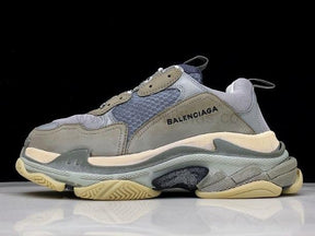 BalenciagaMen's Triple S - Grey