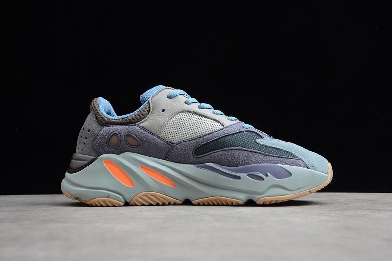 adidasWMNS Yeezy Boost 700 - Carbon Blue