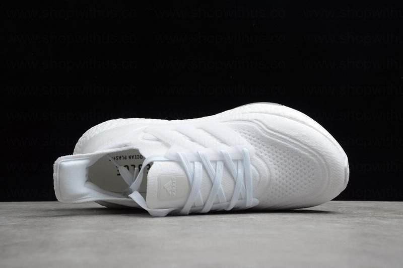 adidasRunning Ultraboost 21 - Triple White