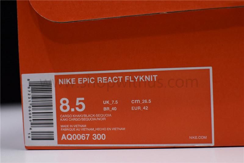 NikeUnisex Epic React Flyknit - Olive White