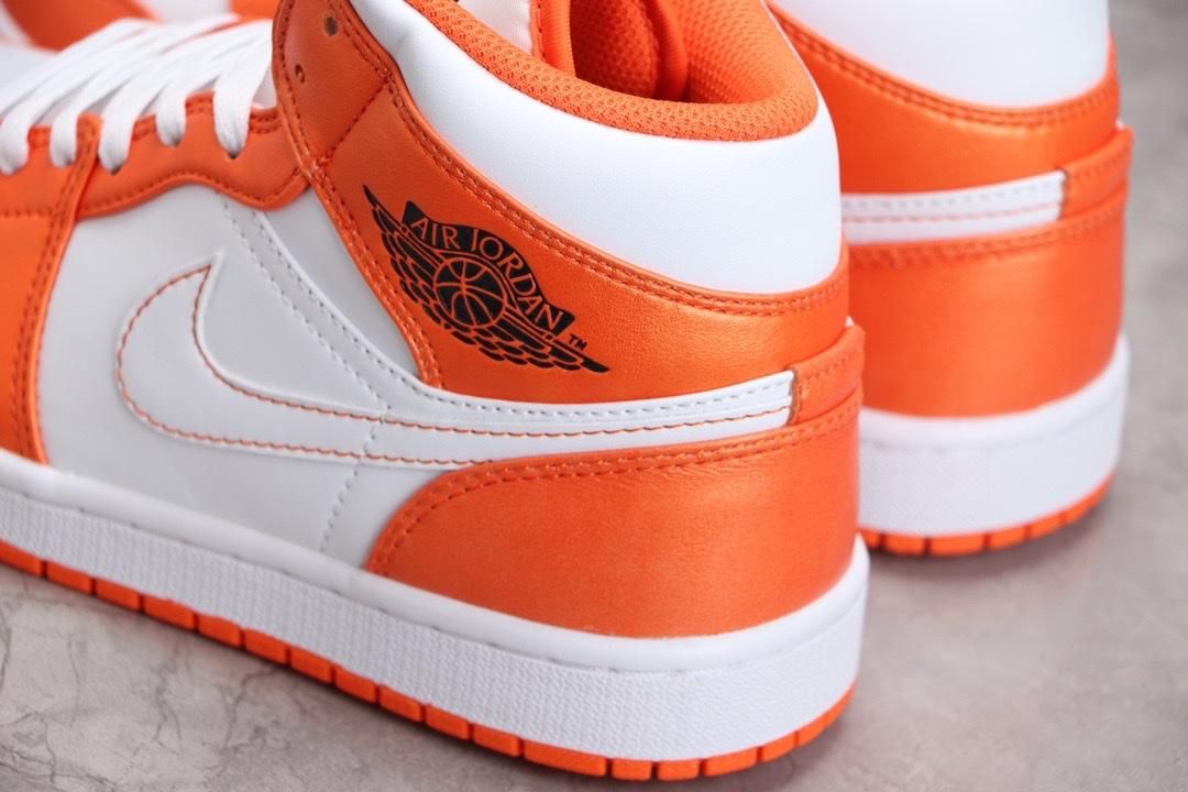 Air Jordan 1 AJ1 Mid - Metallic Orange