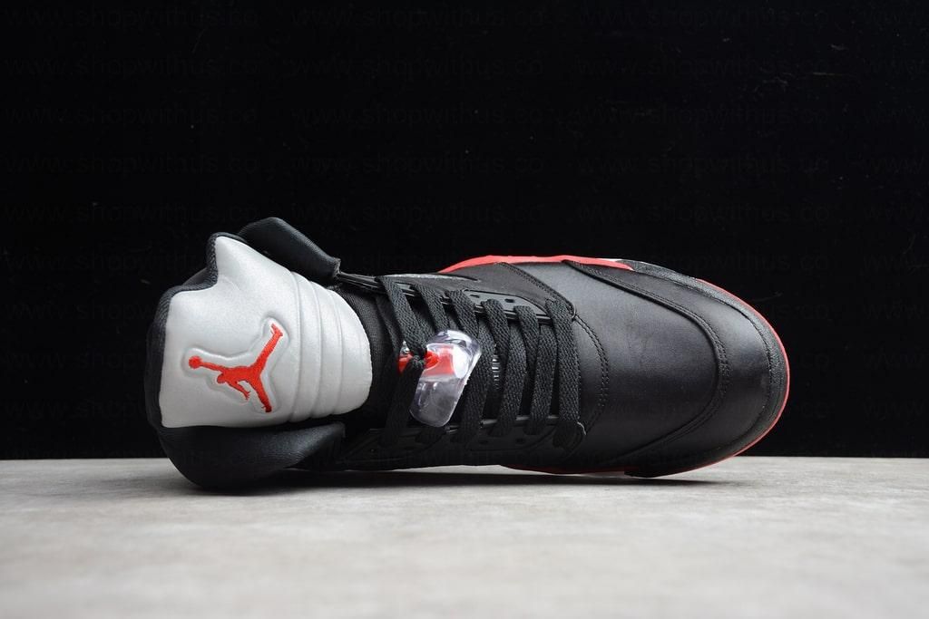 Air Jordan 5 AJ5 Retro - Satin Bred