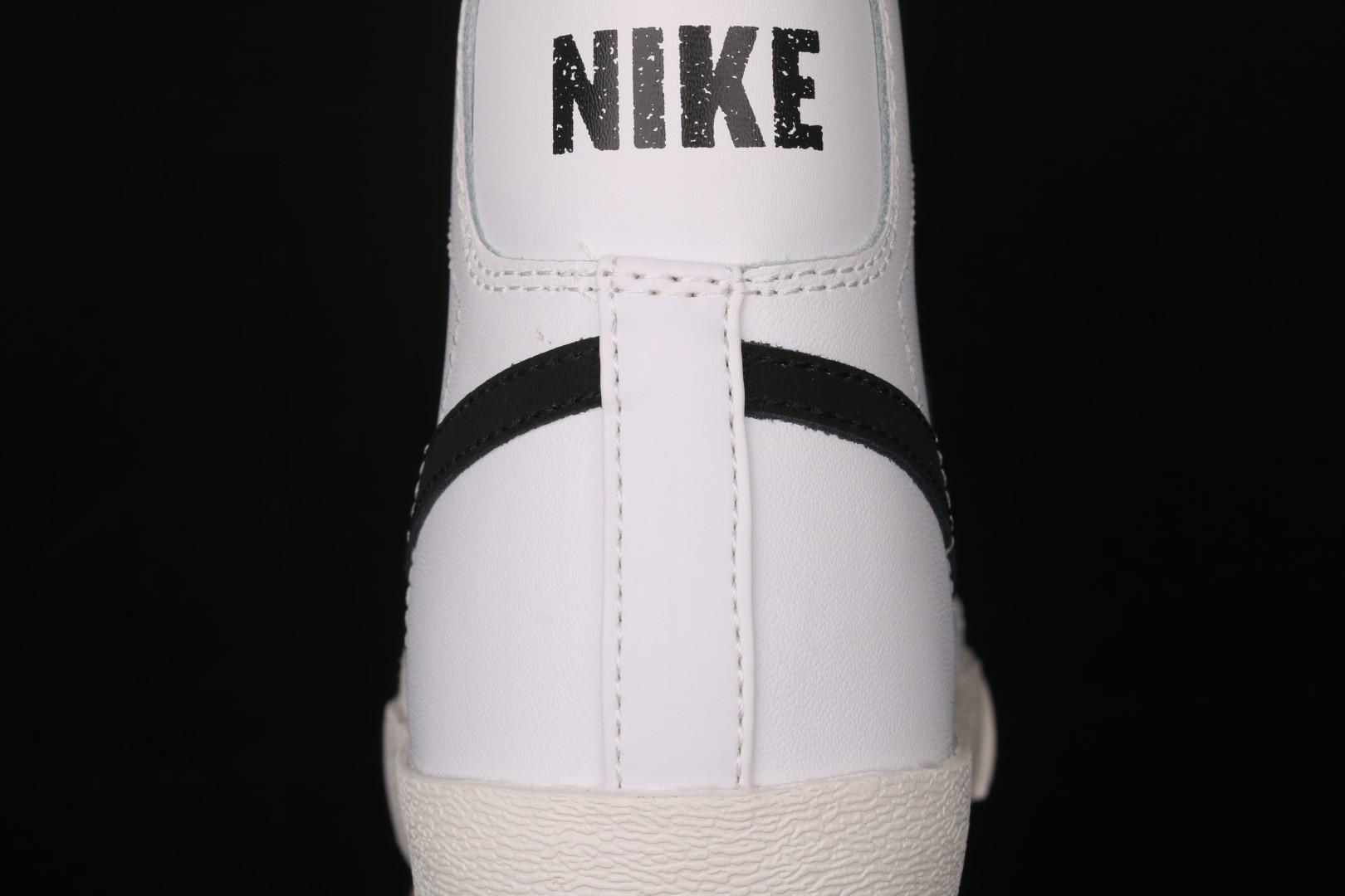 NikeMens Blazer Mid 77 Vintage - White/Black