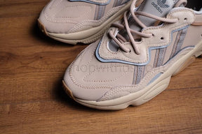 adidasOriginals Ozweegoo - Beige
