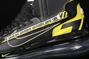 NikeMen's Air Max 720 Saturn - Black/Dynamic Yellow