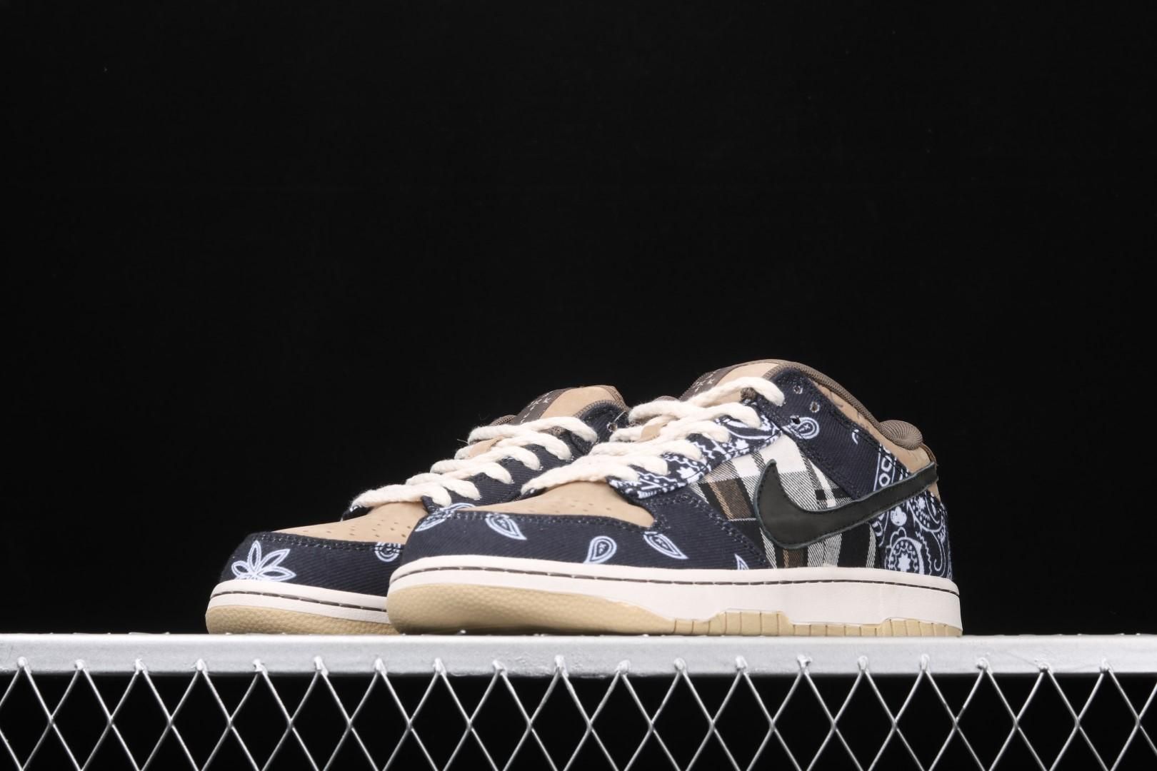 WMNS Travis Scott x NikeSB Dunk Low - Bandana print