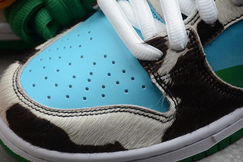 NikeSB Dunk Low x Ben & Jerry's - Chunky Dunky