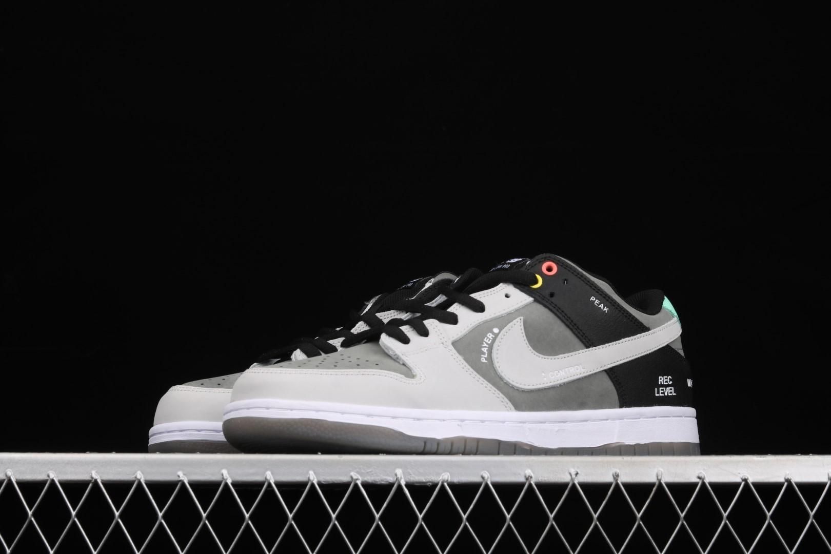 NikeSB Dunk Low  'Camcorder'