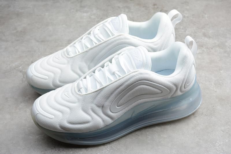 NikeWMNS Air Max 720 - Metallic Platinum