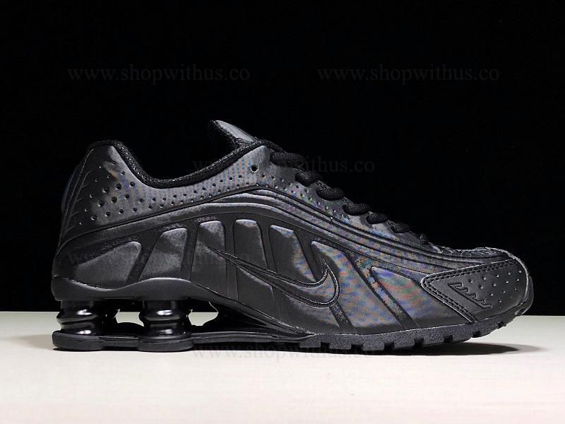 NikeMen's SHOX R4 - Triple Black