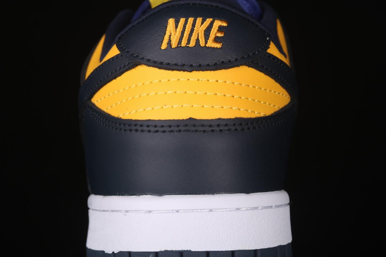 NikeSB Dunk Low - Michigan