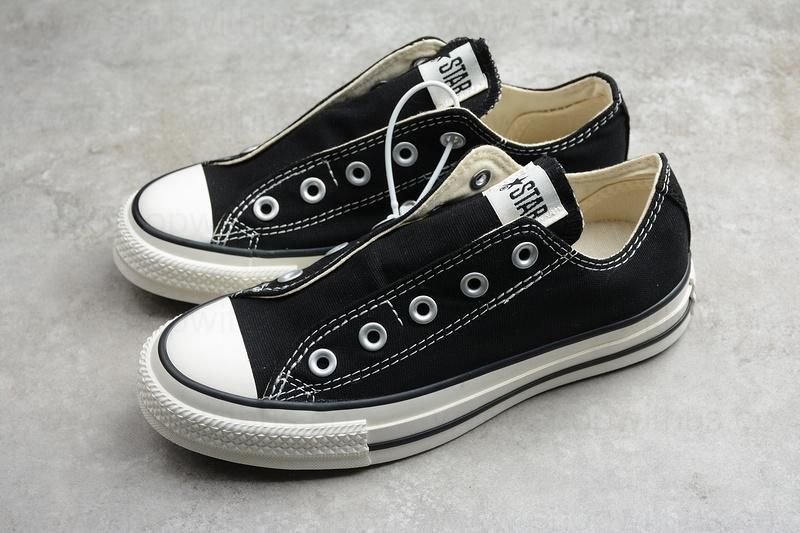 WMNS Converse Chuck Taylor All Star Sneakers - Black
