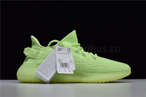adidasOriginals YEEZY Boost 350 V2 - Glow