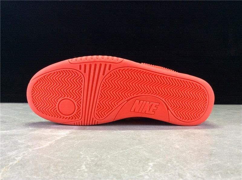 NikeAir Yeezy 2 - Red October