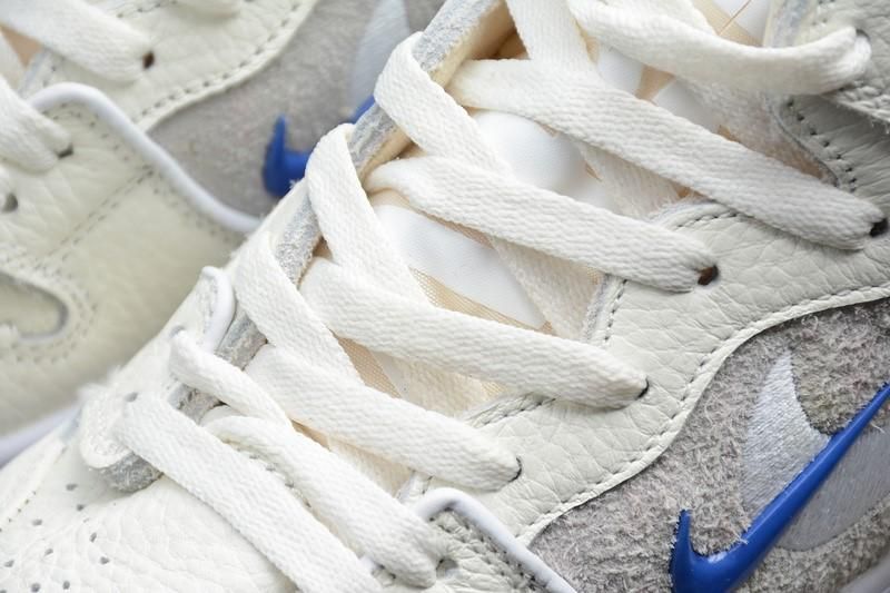 Soulland x NikeSB Dunk High - White