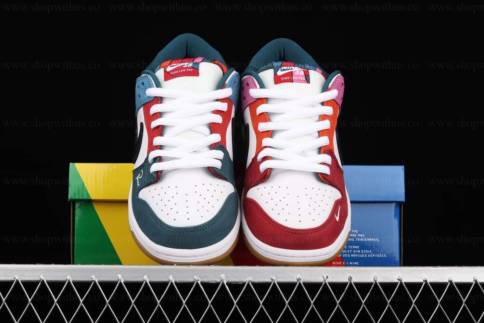 Parra x NikeDunk SB Low Pro - Friends & Family